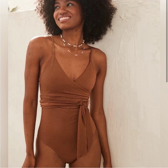 aerie Other - Aerie Wrap Full Coverage One Piece Size M
